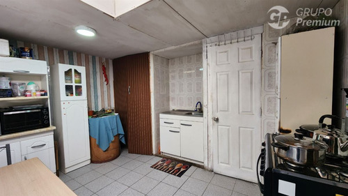 En Venta. Casa De 2 Pisos En Puente Alto.