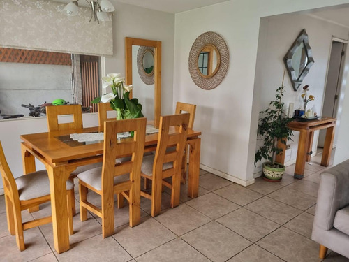 Amplia Y Luminosa Casa En Condominio Los Coihues, Larapinta