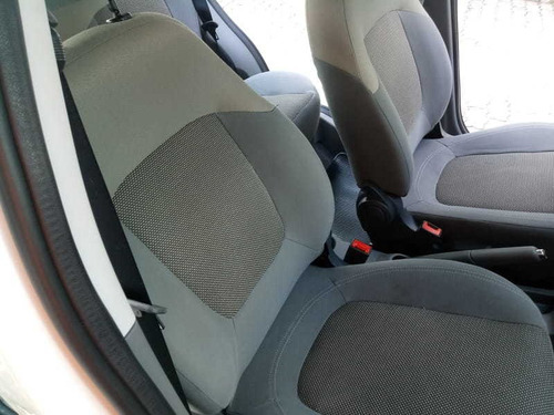 Fiat Palio Essence 1.6 16v Duallogic