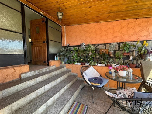 Casa En Venta De 4 Dorm. En Quilpué
