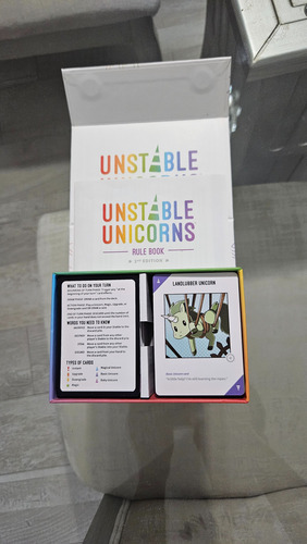 Unstable Unicorns (Usado)