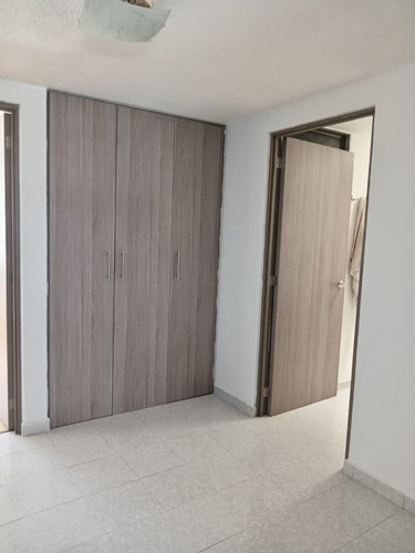 Casa Remodelada En Condominio En Venta En Circuito Pintores, Cd. Satélite!!
