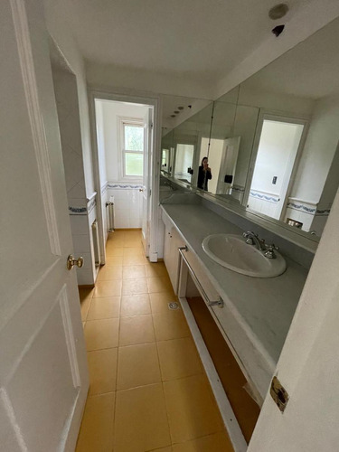 Importante Casa En Las Delicias 4 Dormitorios, Con Pileta, Q