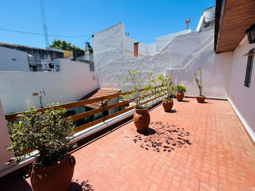 4 Amb + Jardin, Cochera Y Terraza! Impecable!
