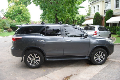 Toyota Hilux Sw4 Tdi Srx 2.8 At 2016