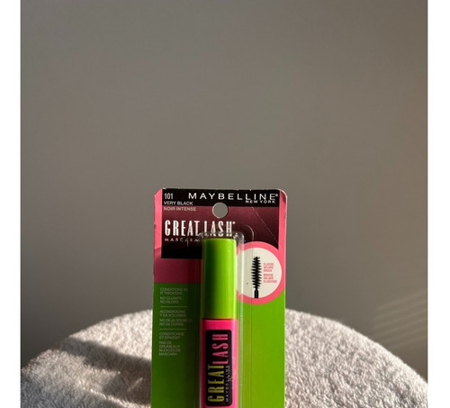 Imagen 2 de 2 de Maybelline Great Lash Washable Mascara