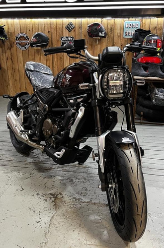 Imagen 19 de 25 de Voge 300 Ac 0km Cafe Racer La Mejor Atencion