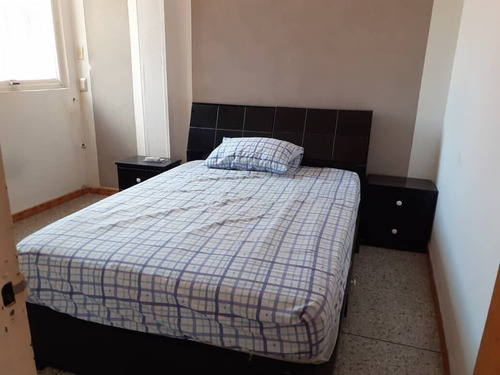 Imagen 12 de 17 de Av San Juan Vianney Resd Los Mangos Al Lado Delcolegio Fe Y Alegria Cod 135633 Vende Yackeline Tovar 04145831984
