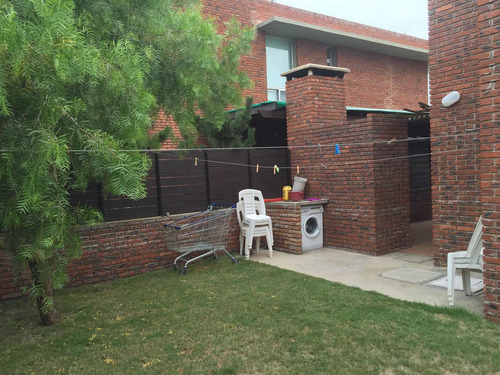 Alquilo Piriapolis Linda Casa Nuevita Frente Al Mar 3 Dormitorios 2 Banos ,totalmente Equipada Para 7 Personas