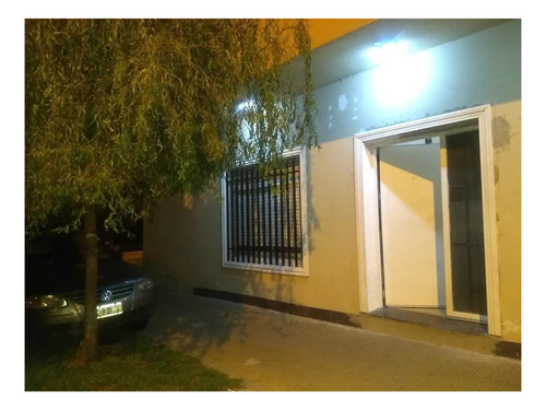 Imagen 2 de 11 de Ph En Venta - 2 Dormitorios 1 Baño 73mts2 - Tablada, La Matanza