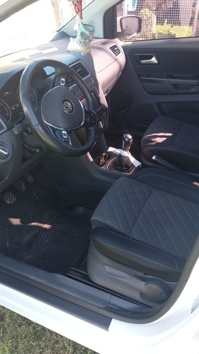 Volkswagen Suran 1.6 Highline