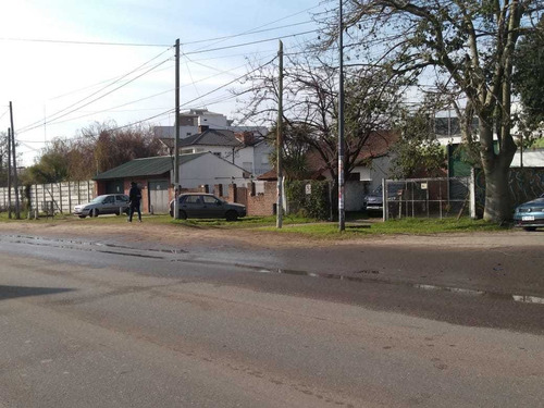 Galpon En Venta En Esquina Sobre Ruta 8 Pilar Centro