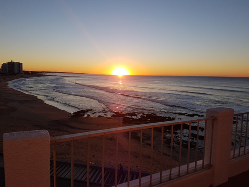 Imagen 8 de 19 de Alquiler Apartamento-penthouse Frente Al Mar En La Península