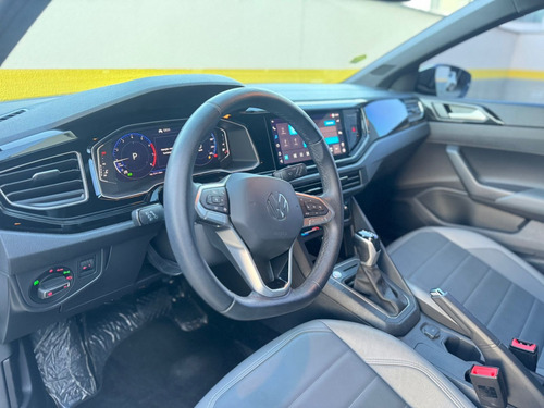 Volkswagen Nivus 1.0 200 TSI TOTAL FLEX HIGHLINE AUTOMÁTICO