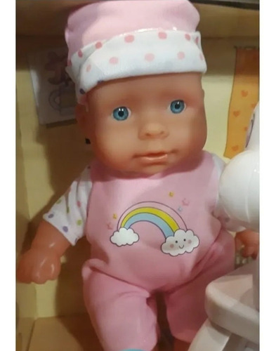 Imagen 4 de 6 de Bebe Bebote 20 Cm Con Caballito Y Accesorios Poppi