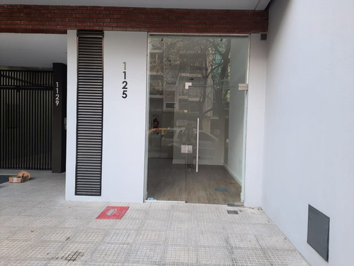 Imagen 1 de 8 de Venta Local A Estrenar Almgro 1/2 Cuadra Cordoba