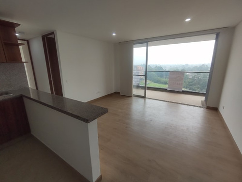 Apartamento Para Arriendo En Rionegro Sector San Antonio (21497).