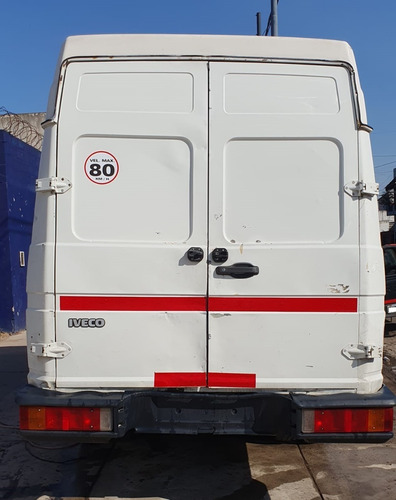 Imagen 11 de 20 de Iveco Daily 40.13 Furgón Año 2007