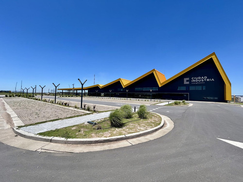 Galpón A Estrenar En Ciudad Industria Funes