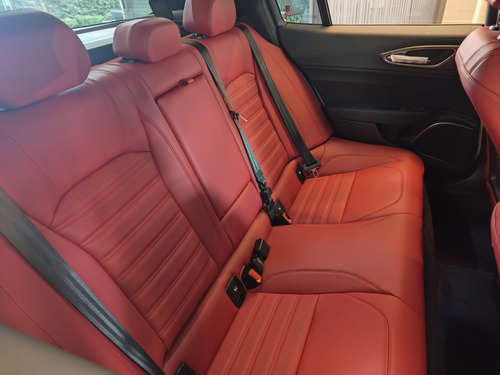 Alfa Romeo Giulia 2.0 280cv Veloce