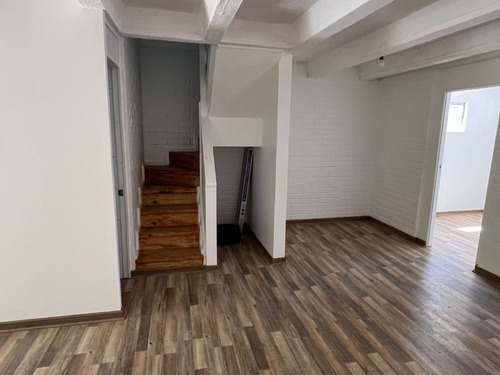 Casa De 2 Pisos, 3d-1b, Villa España, Puente Alto