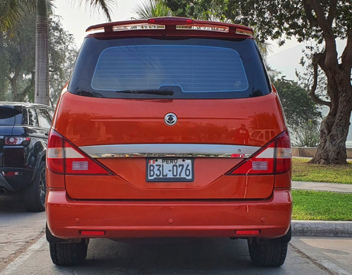 Imagen 5 de 15 de Ssangyong Stavic