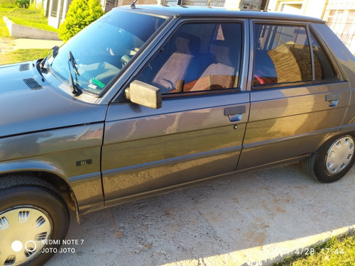 Imagen 3 de 11 de Renault R9 1995 1.6 Rn Aa
