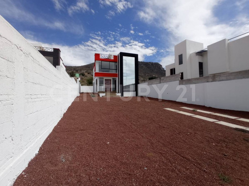 Casa En Venta En Solares Banthí, San Juan Del Río, Querétaro.