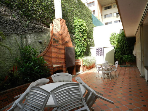 Imagen 20 de 21 de 20-18953. Casa Amplia En Exelente Zona De Caracas.