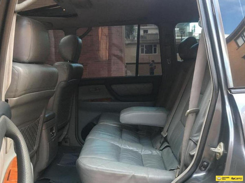 Imagen 11 de 15 de Toyota Land Cruiser Sahara