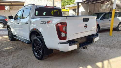Nissan Frontier 4.0 Pro-4x V6 4x4 At