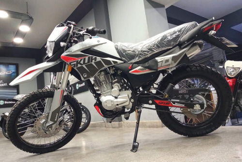 Imagen 4 de 9 de Motomel Skua 150 Silver 0km 2023 Frontera Center Jujuy
