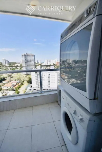 Apartamento En Alquiler Temporario Playa Mansa 2 Dormitorios Seasons Tower