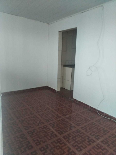 Imagem 2 de 5 de Casa 2 Quartos Sala Cozinha E Banheiro E Uma Área Muito Boa