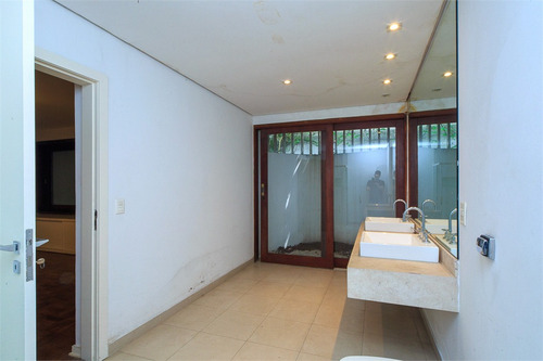 Imagem 26 de 30 de Casa Alto Padrão No Jardim Cordeiro- (alto Da Boa Vista) - Reo39698