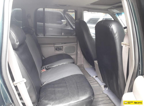 Ford Explorer Xlt 4x2