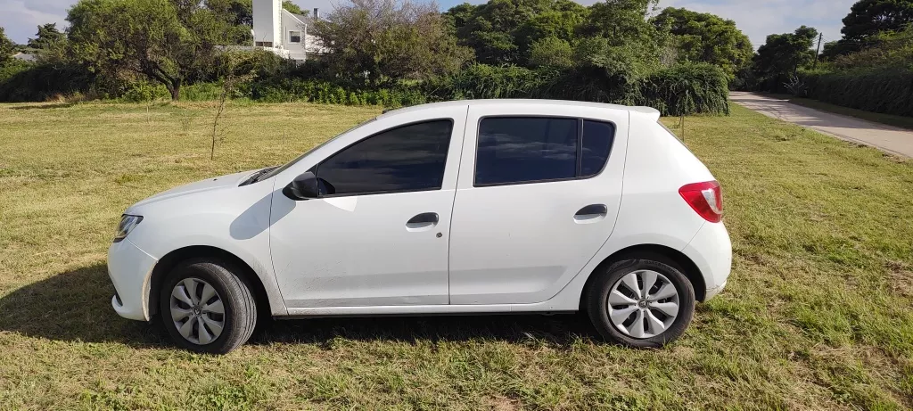 Renault Sandero 1.6 Authentique 90cv Nac