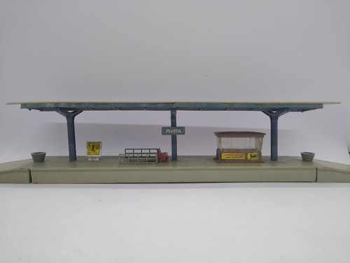 Imagen 8 de 10 de Nico Anden Techado Con Kiosco Y Rampas 38x5,5x6 H0 (cch 64)