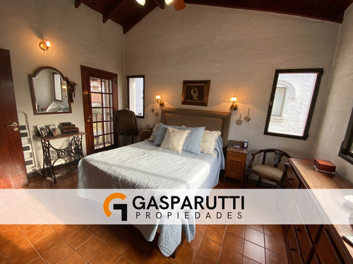 Casa En Venta En Aranjuez Country Club, 4 Dorm. Con Pileta!