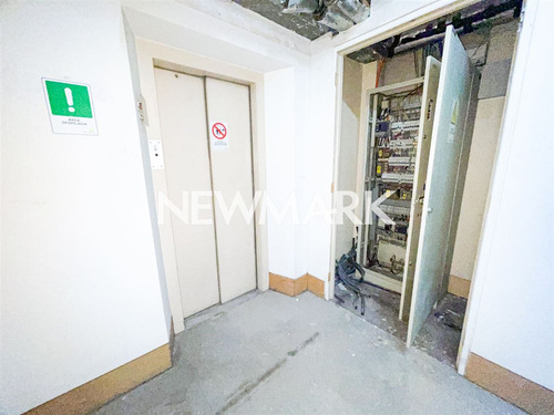 Local Comercial En Arriendo En Iconico Edificio