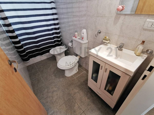 Imagen 10 de 13 de Departamento En Venta De 2 Dormitorios En La Plata
