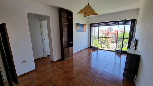 Imagen 3 de 12 de Departamento En Venta De 1 Dormitorio - Calle 51 Esq. 2 - La Plata