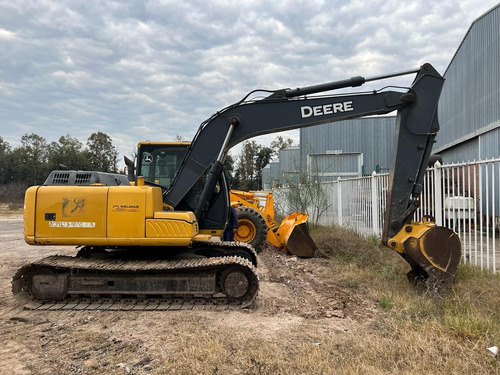 Excavadora John Deere 120 D  13 Tns   2010 