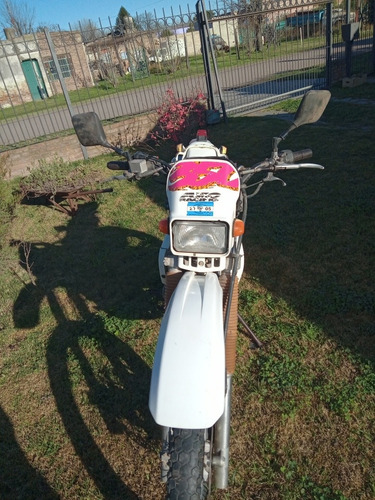 Imagen 5 de 11 de Suzuki Dr 350s
