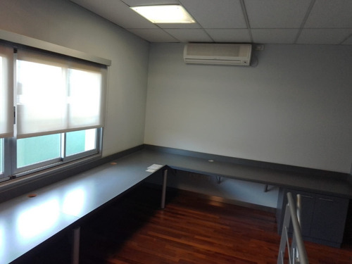 Pilar / Excelente Oficina / 90m2