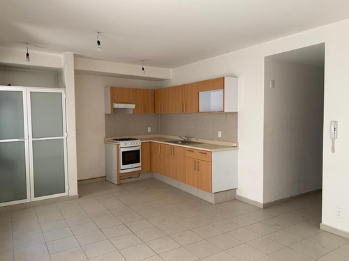Imagen 2 de 8 de Mixcoac, Lindo Departamento Con Patio Privado