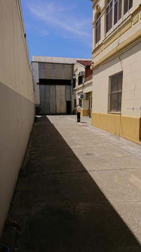 Imagen 5 de 14 de Galpon - Crucesita