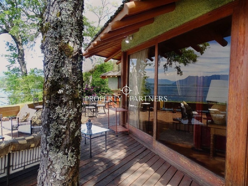 Lujosas Casas Con Orilla De Lago Villarrica