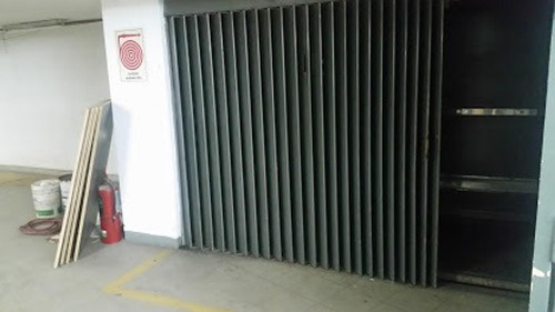Galpn En Venta De 1670 M/2 En 5 Plantas
