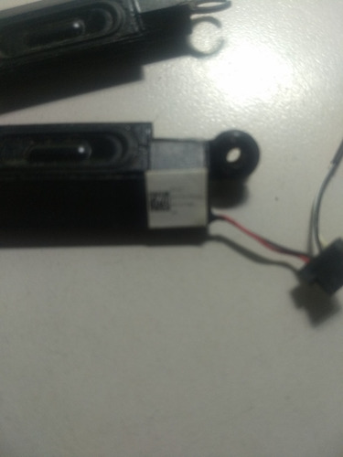 Bocinas Para Toshiba Click W35dt-a3300 (Usado)